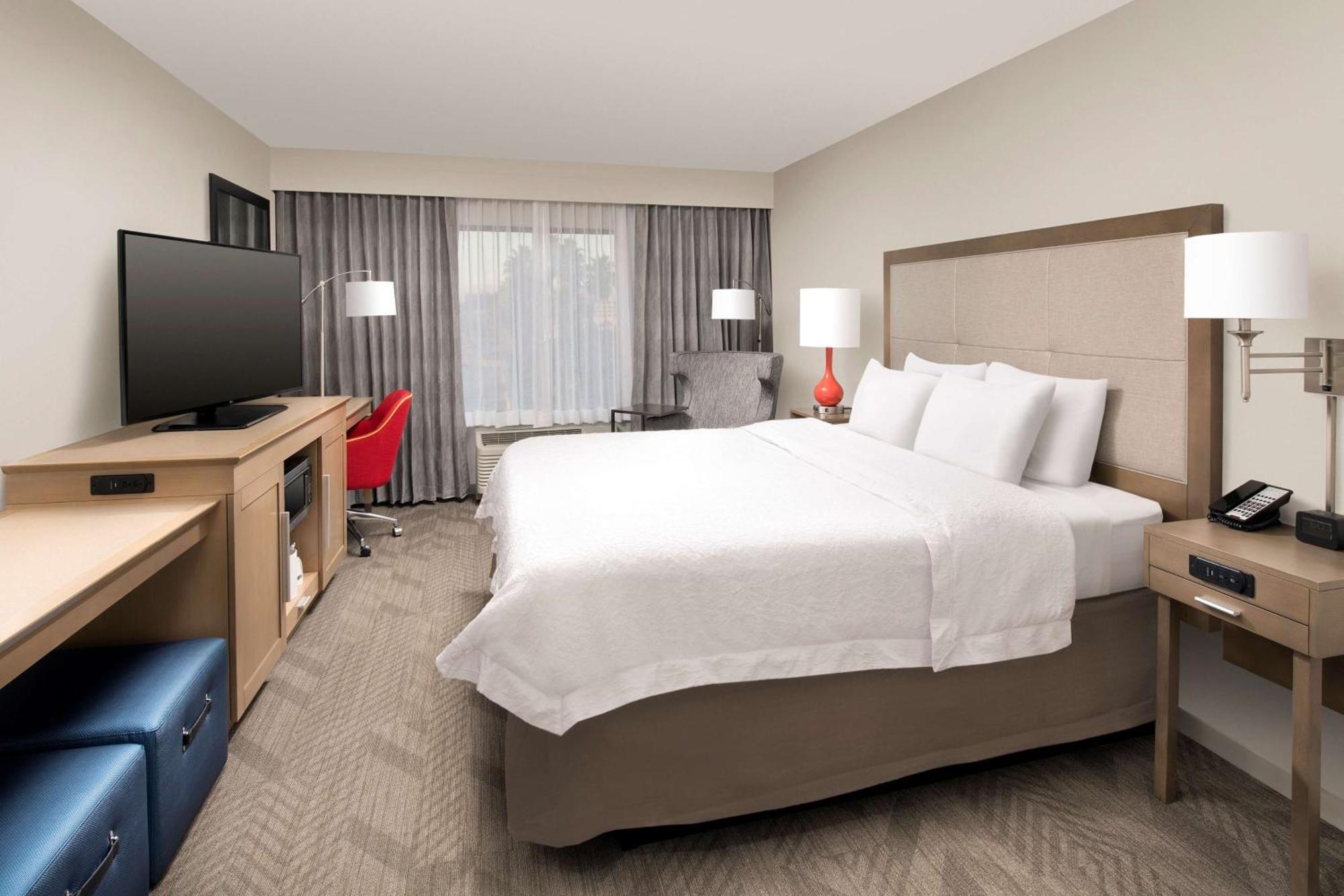 Hampton Inn & Suites Anaheim Garden Grove Eksteriør billede