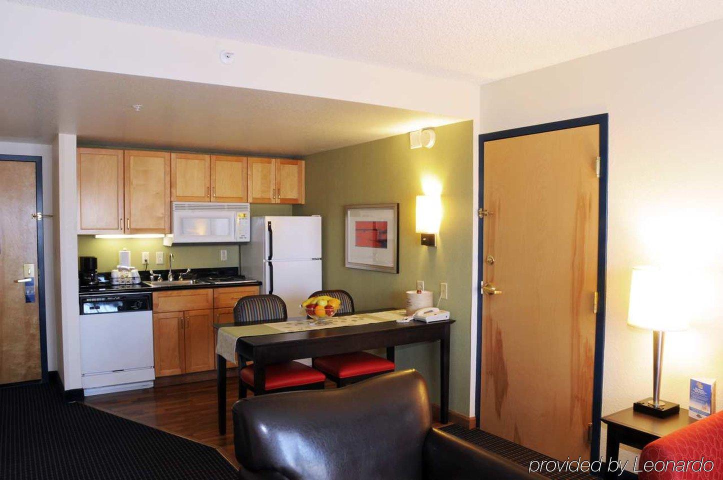 Hampton Inn & Suites Anaheim Garden Grove Værelse billede
