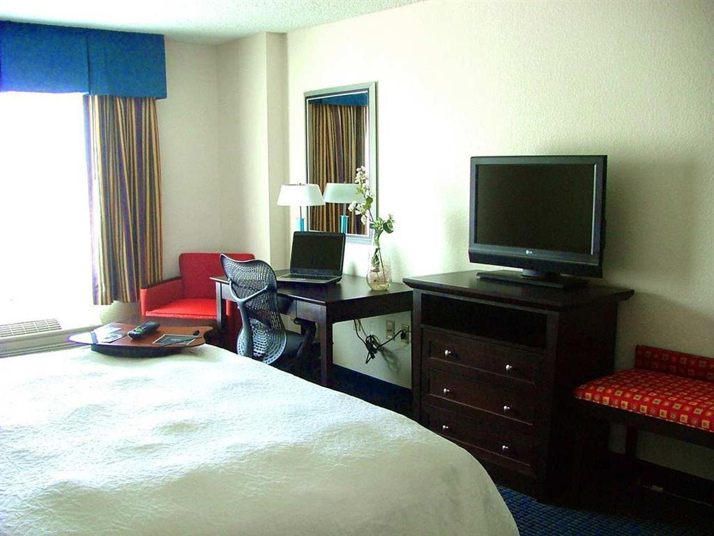 Hampton Inn & Suites Anaheim Garden Grove Værelse billede