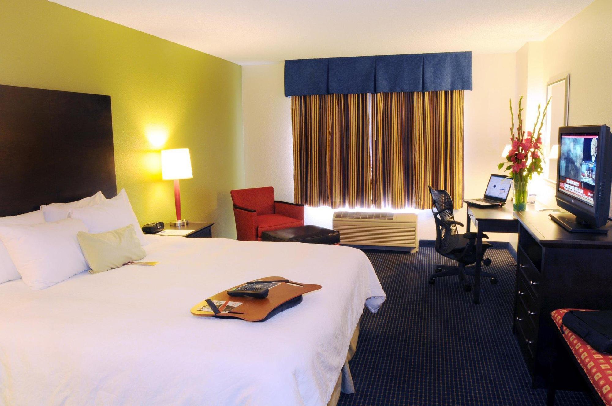 Hampton Inn & Suites Anaheim Garden Grove Eksteriør billede